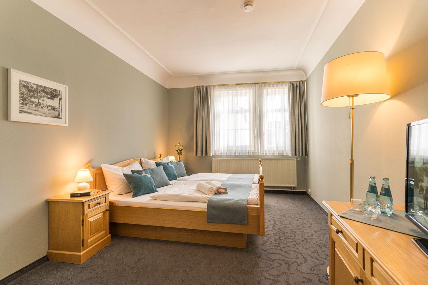 Hotel Ross Zwönitz Buitenkant foto
